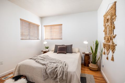 Tiny photo for 372 N OAKLEY ST W, Salt Lake City, UT 84116 (MLS # 2135228)
