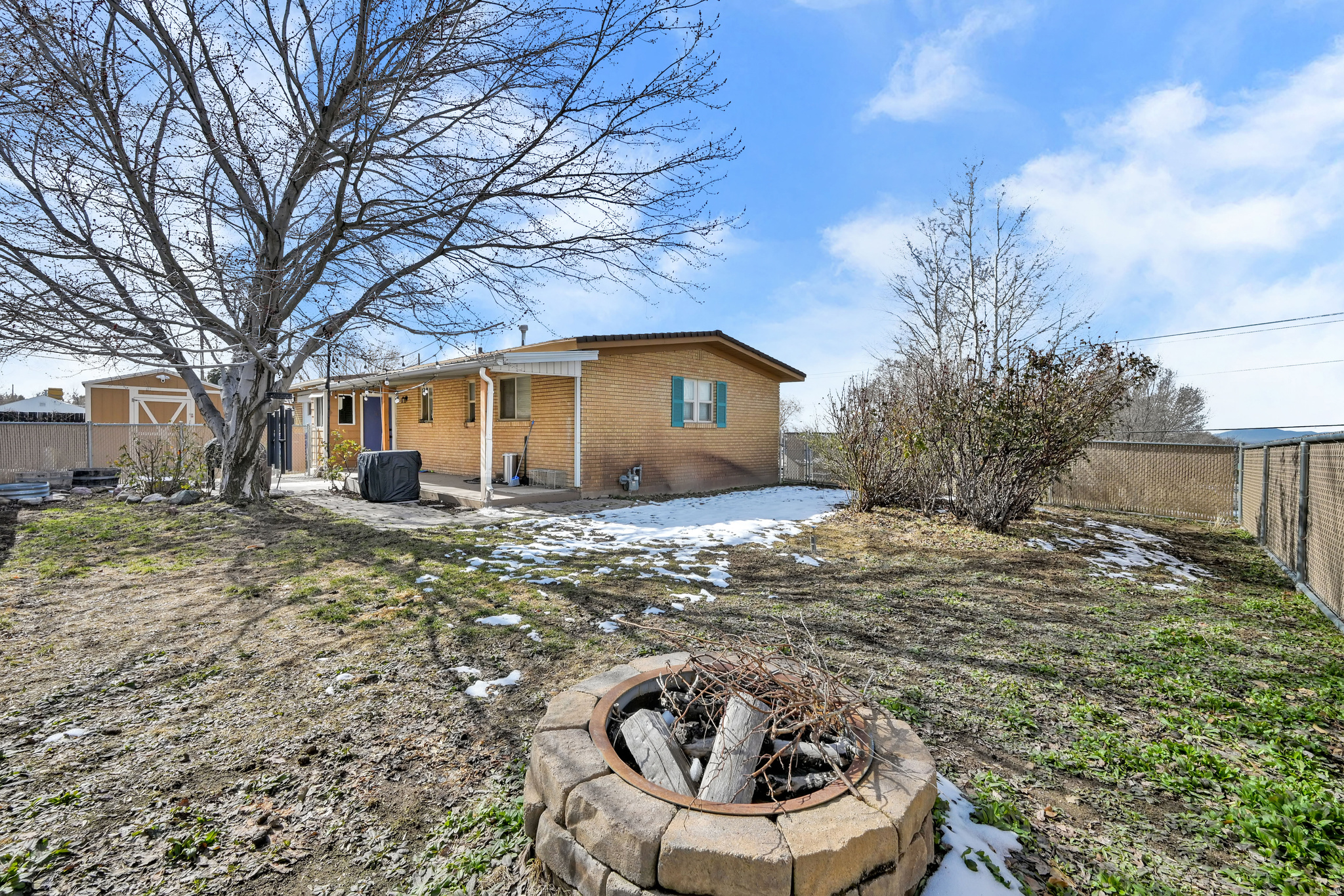 NOB HILL - Residential