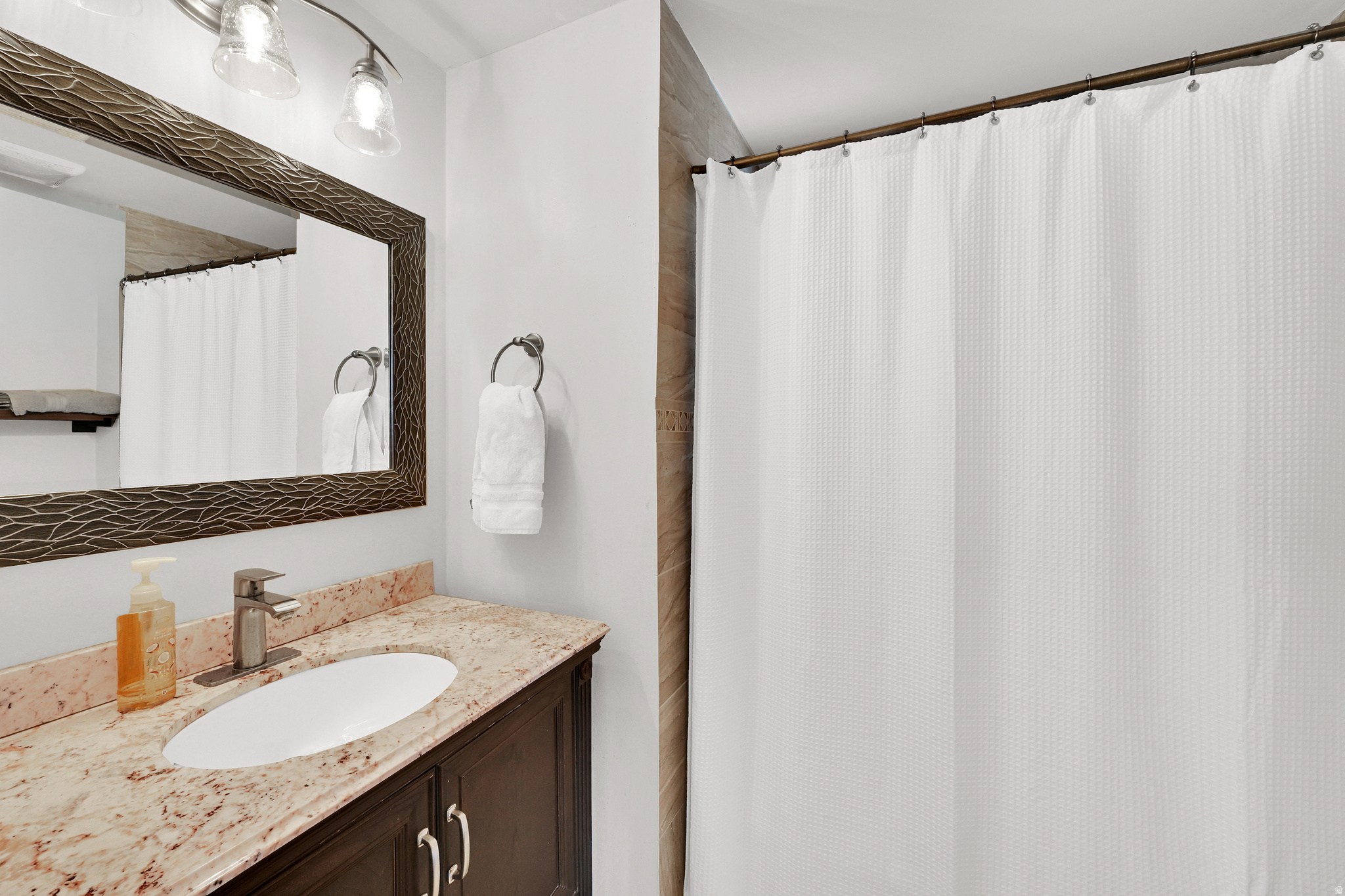 NOB HILL - Residential