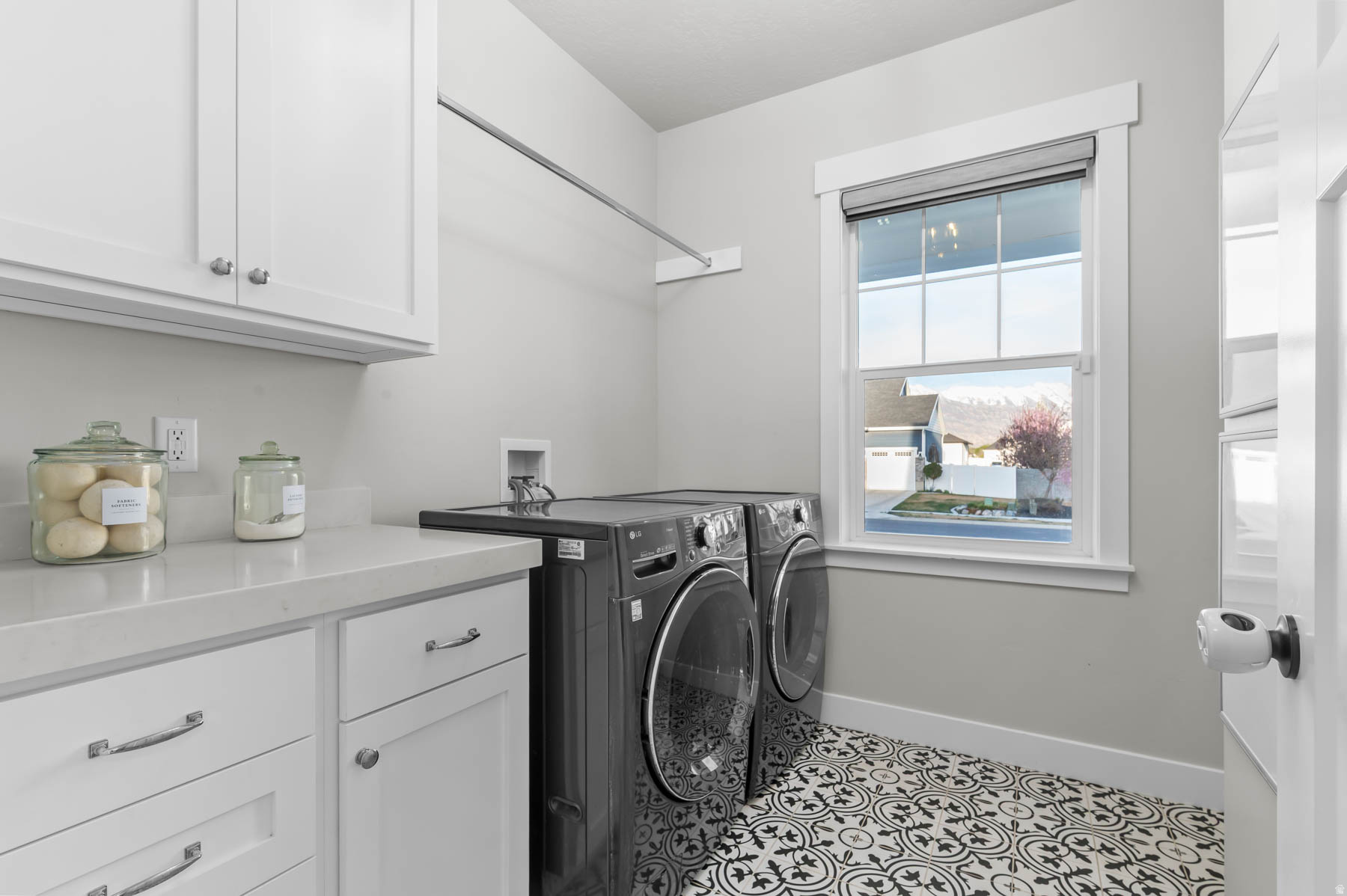 SAGE VISTA - Residential