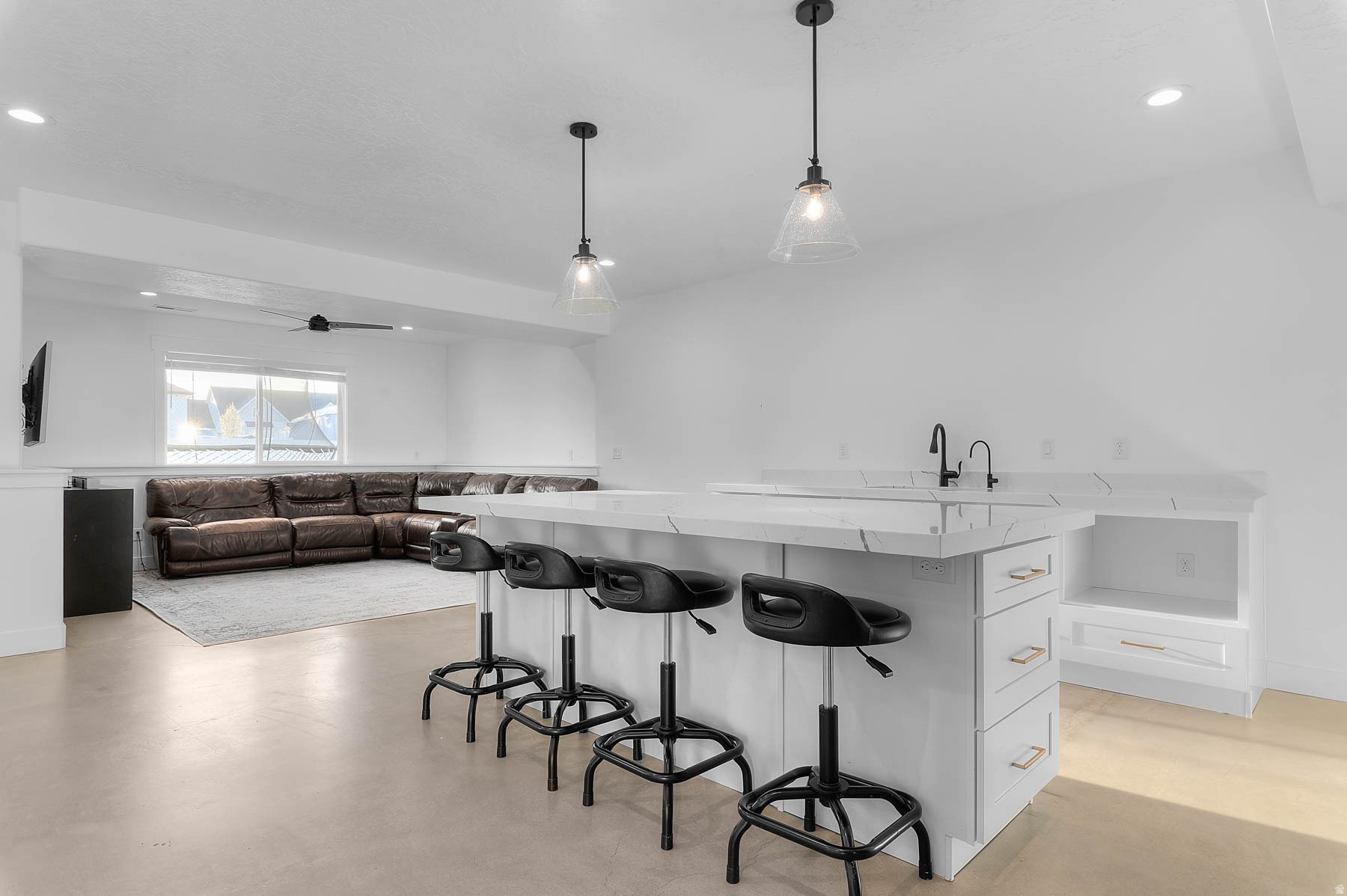 SAGE VISTA - Residential