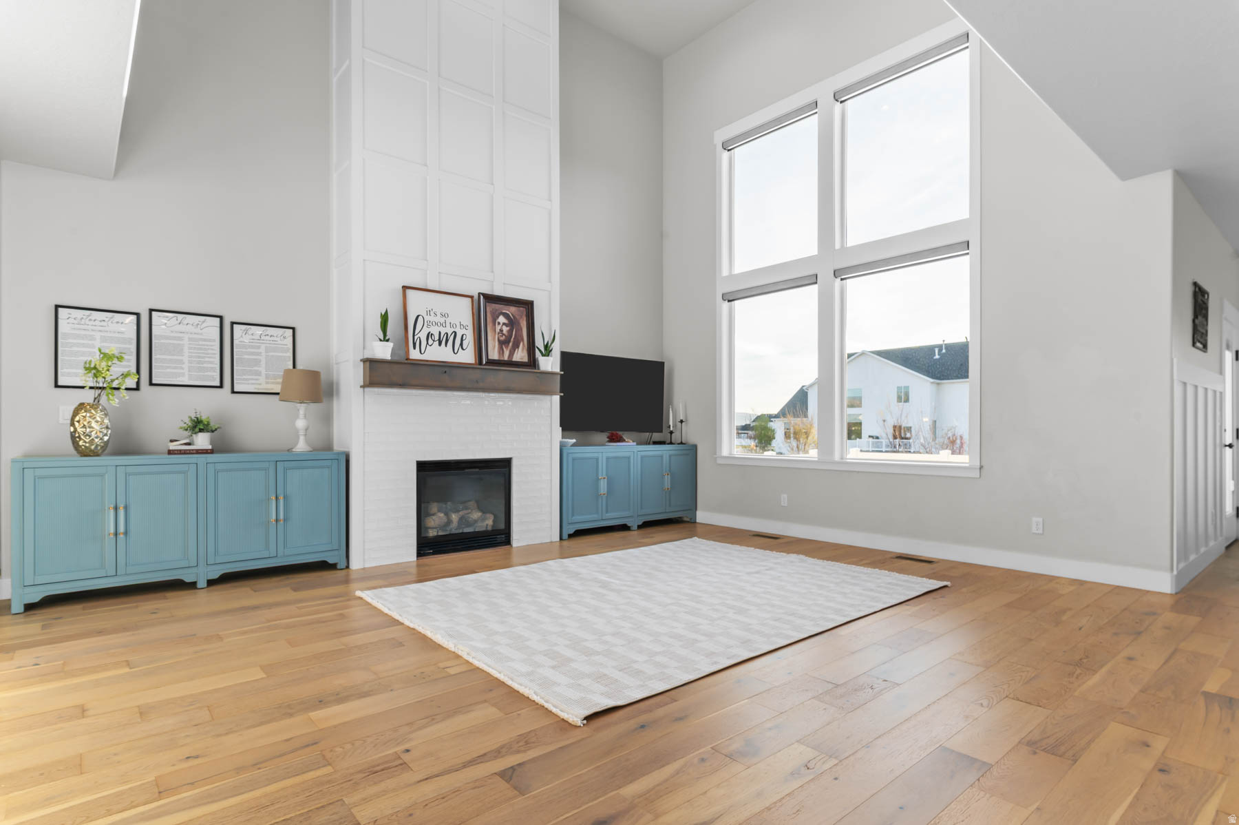 SAGE VISTA - Residential