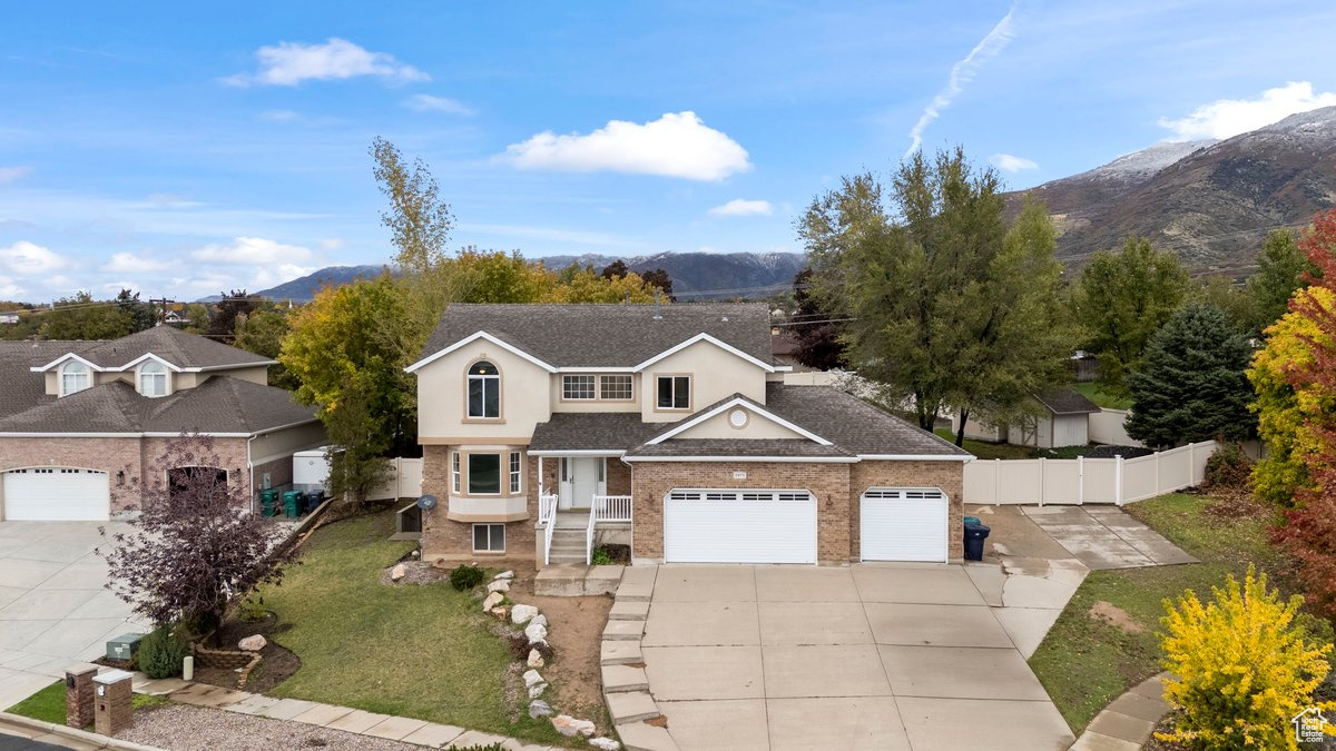 TWIN GARDENS - Residential