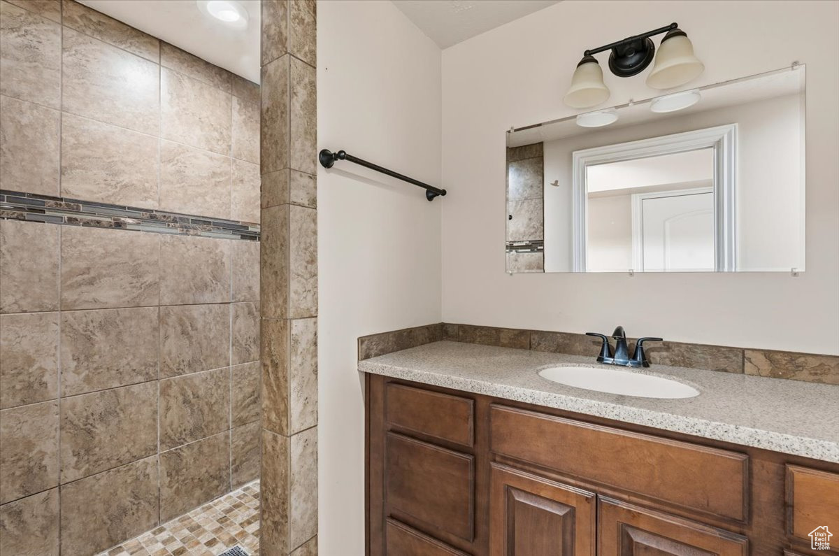 TWIN GARDENS - Residential