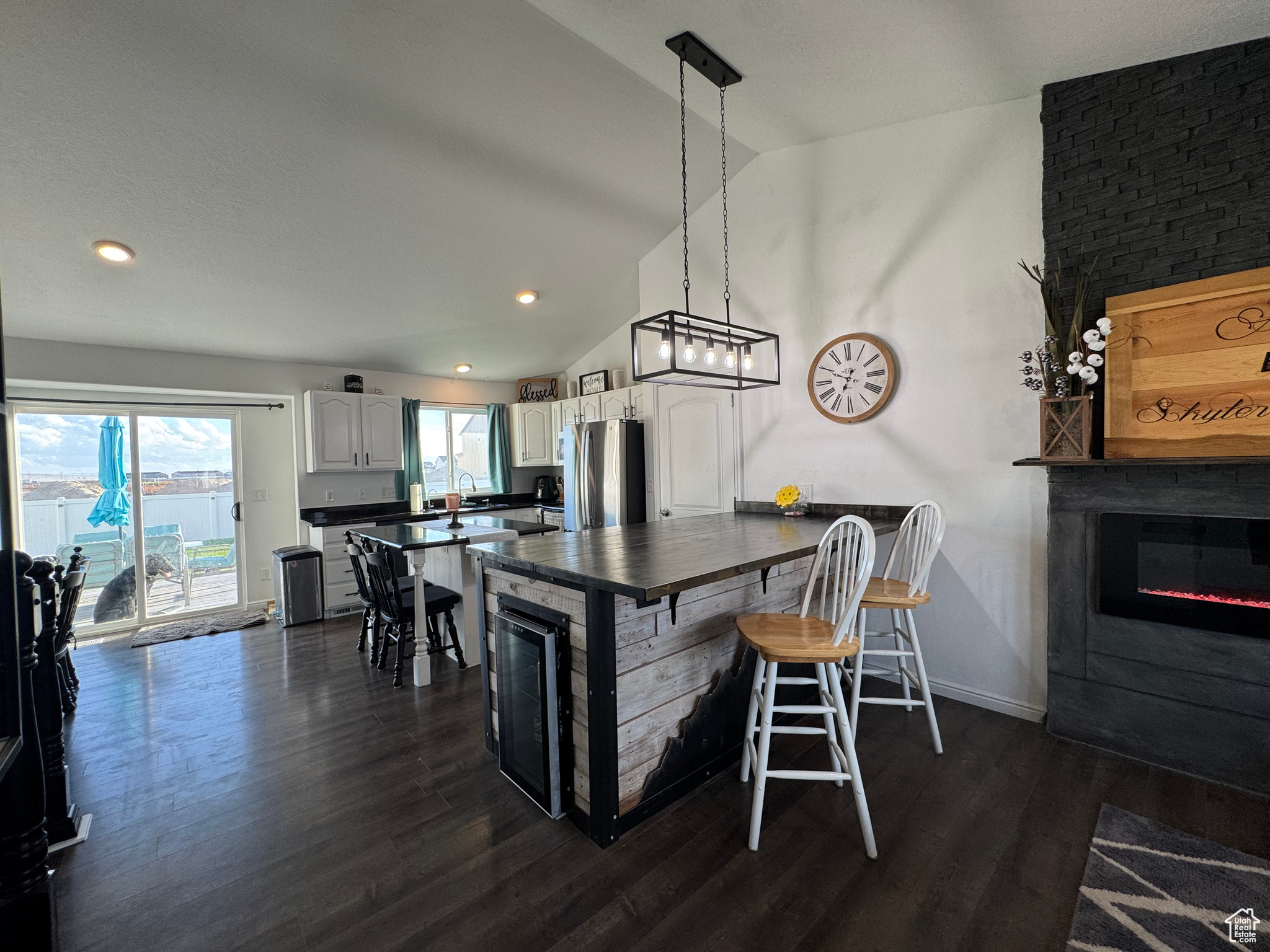EAGLE POINT - Residential