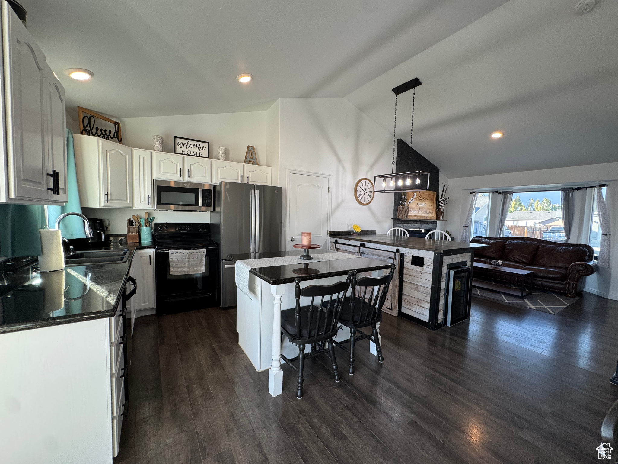 EAGLE POINT - Residential