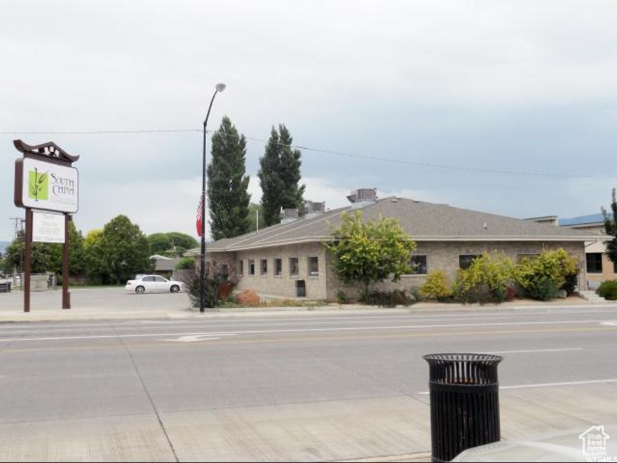 Versatile space in prime location! Invest for your New Concept or as a Restaurant in the perfect location on Main Street. This property is High - Quality Move -In ready space, and all set to be reimagined for the next successful venture! Excellent visibility on high traffic street corner with lighted signage pylon in place. The building has well over 7,000 sq ft. offering  a well equipped commercial kitchen with plenty of separated areas for parties and events. This is a great opportunity to bring your vision to life in a space that's already primed for success!