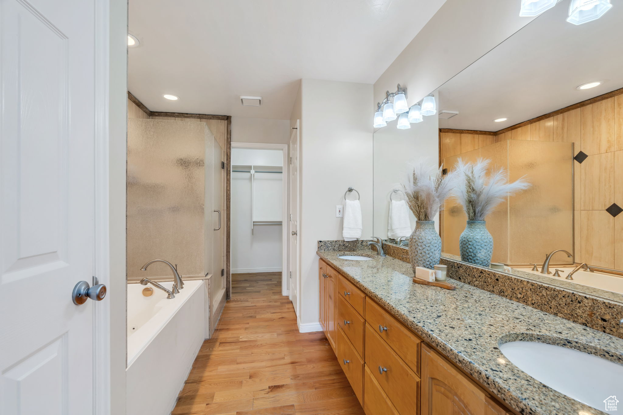 ROCK CANYON - Residential Income