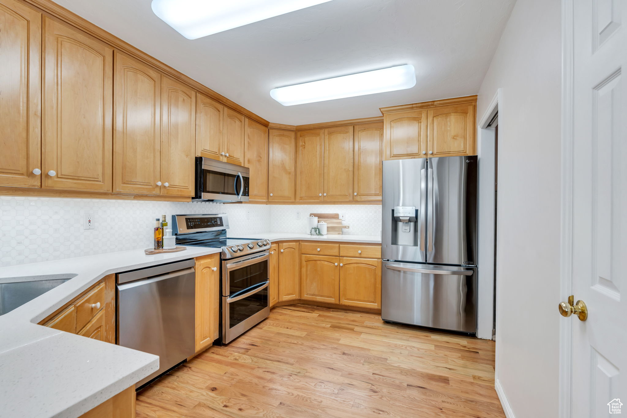 ROCK CANYON - Residential Income
