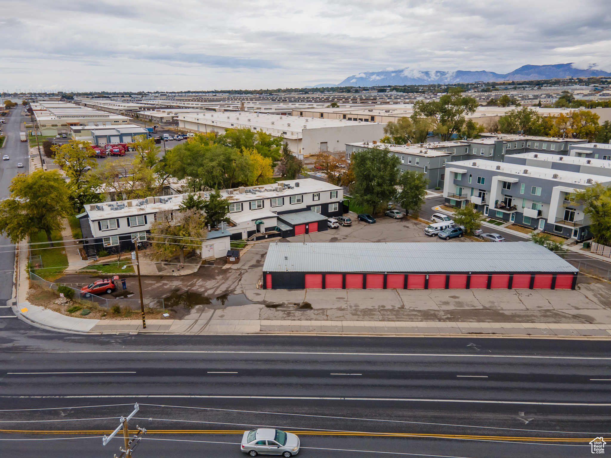 GARDEN APARTMENTS - Residential Income