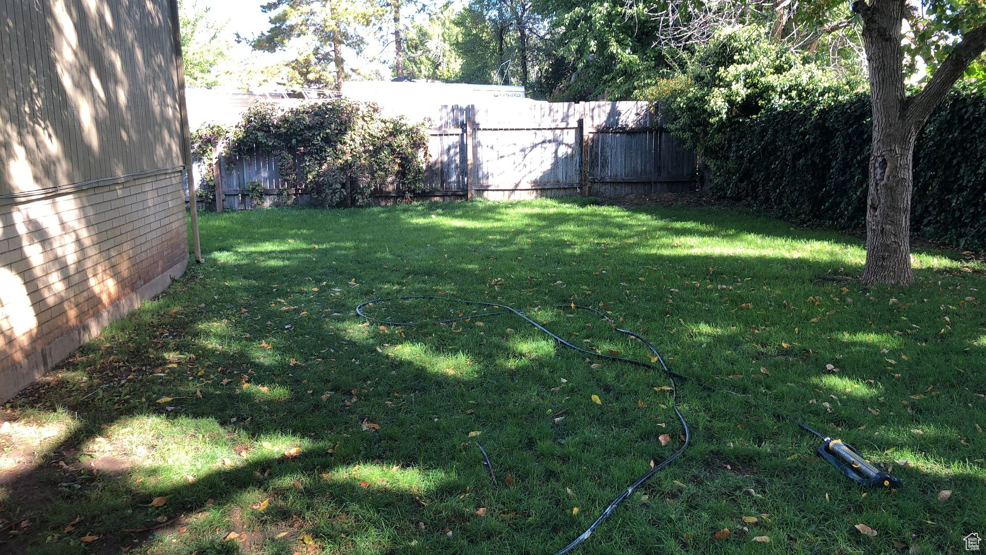 ASPEN EAST - Residential Lease