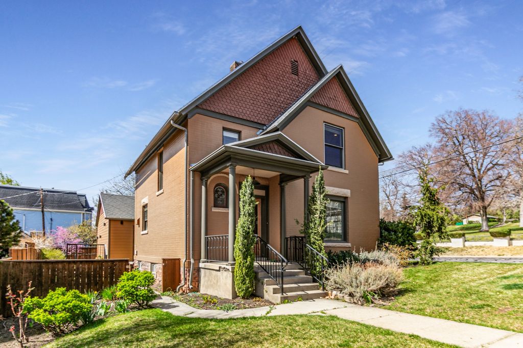 Photo of 189 N R AVE E, Salt Lake City, UT 84103 (MLS # 2149127)