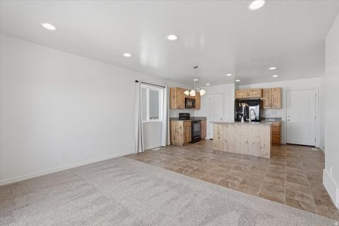 Tiny photo for 1218 N MOONLIGHT DR, Elk Ridge, UT 84651 (MLS # 2142303)