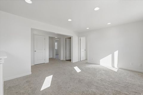 Tiny photo for 1218 N MOONLIGHT DR, Elk Ridge, UT 84651 (MLS # 2142303)