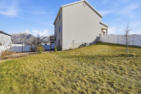 Tiny photo for 1218 N MOONLIGHT DR, Elk Ridge, UT 84651 (MLS # 2142303)