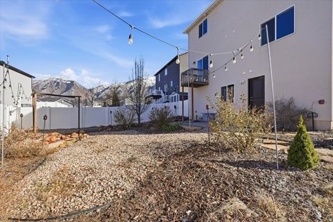Tiny photo for 1218 N MOONLIGHT DR, Elk Ridge, UT 84651 (MLS # 2142303)