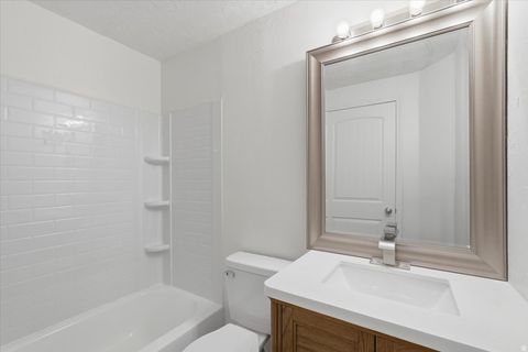 Tiny photo for 1218 N MOONLIGHT DR, Elk Ridge, UT 84651 (MLS # 2142303)
