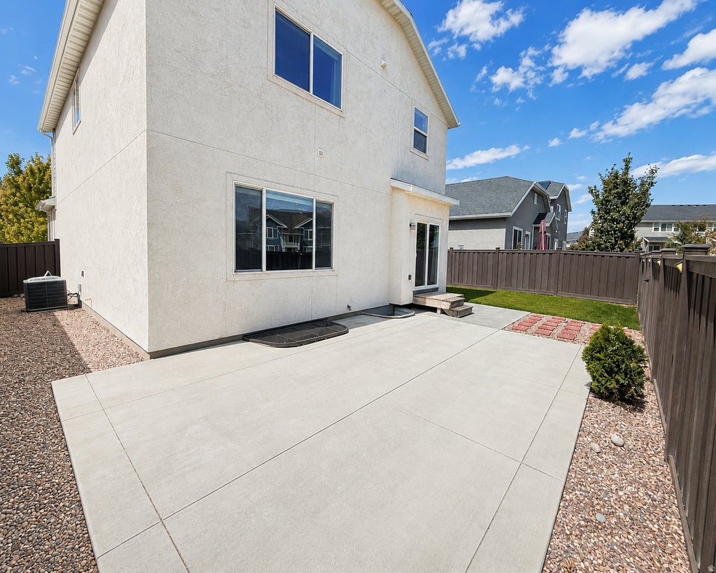 Photo of 14819 S CHIMNEY DR, Bluffdale, UT 84065 (MLS # 2179639)