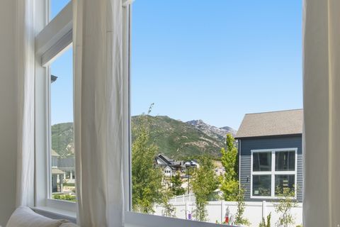 Tiny photo for 14631 S SNOW LEOPARD LN, Draper (UT Cnty), UT 84020 (MLS # 2164888)
