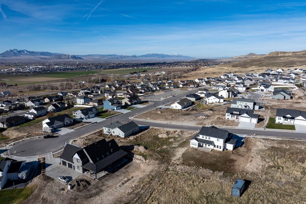 Photo of 830 E 410 N #161, Hyde Park, UT 84318 (MLS # 2135131)