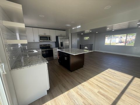 Homes For Sale - 5301 S 2675<br/> Weber County, Roy, UT 84067