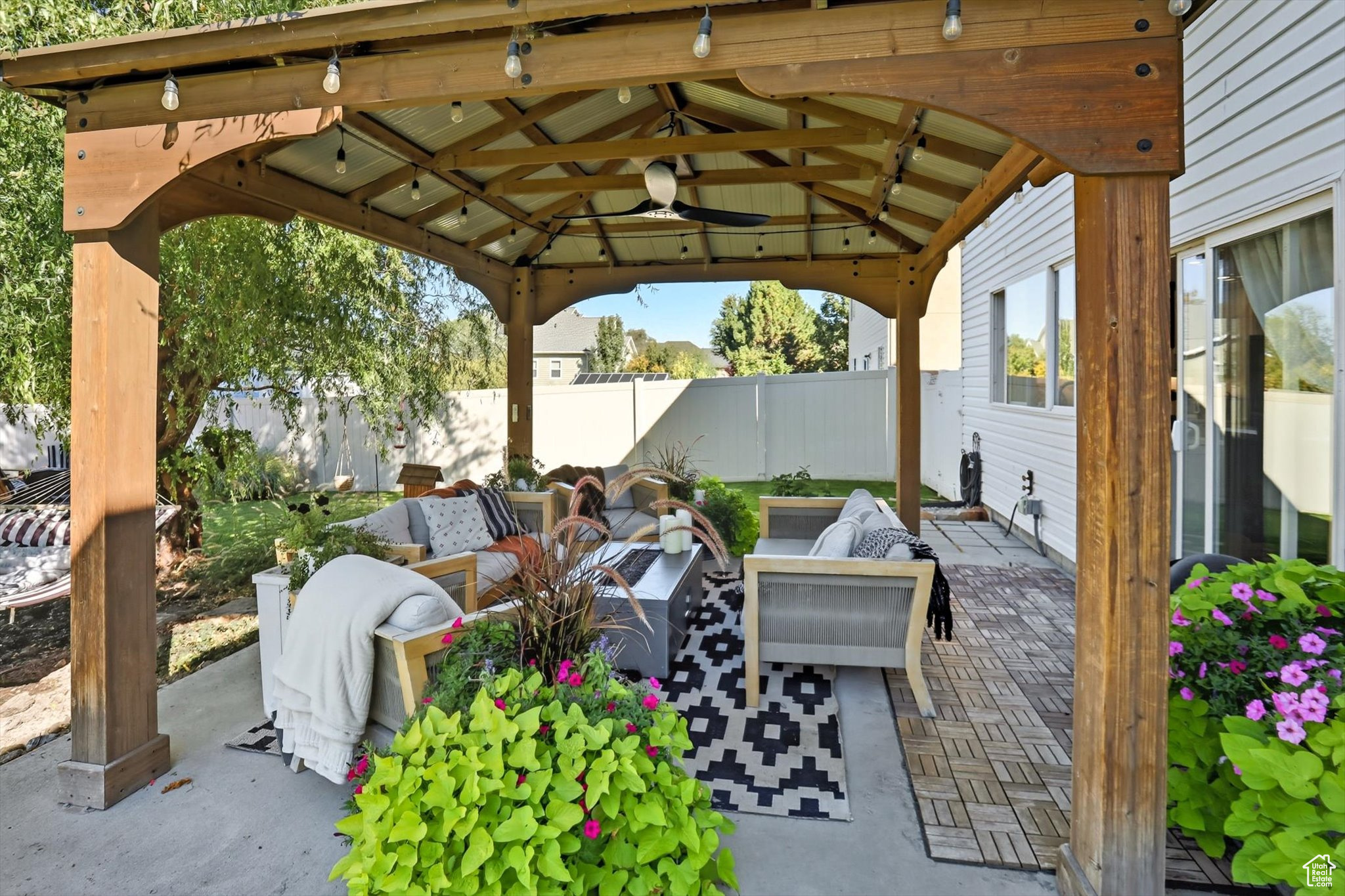 WARD CROSSING - Residential