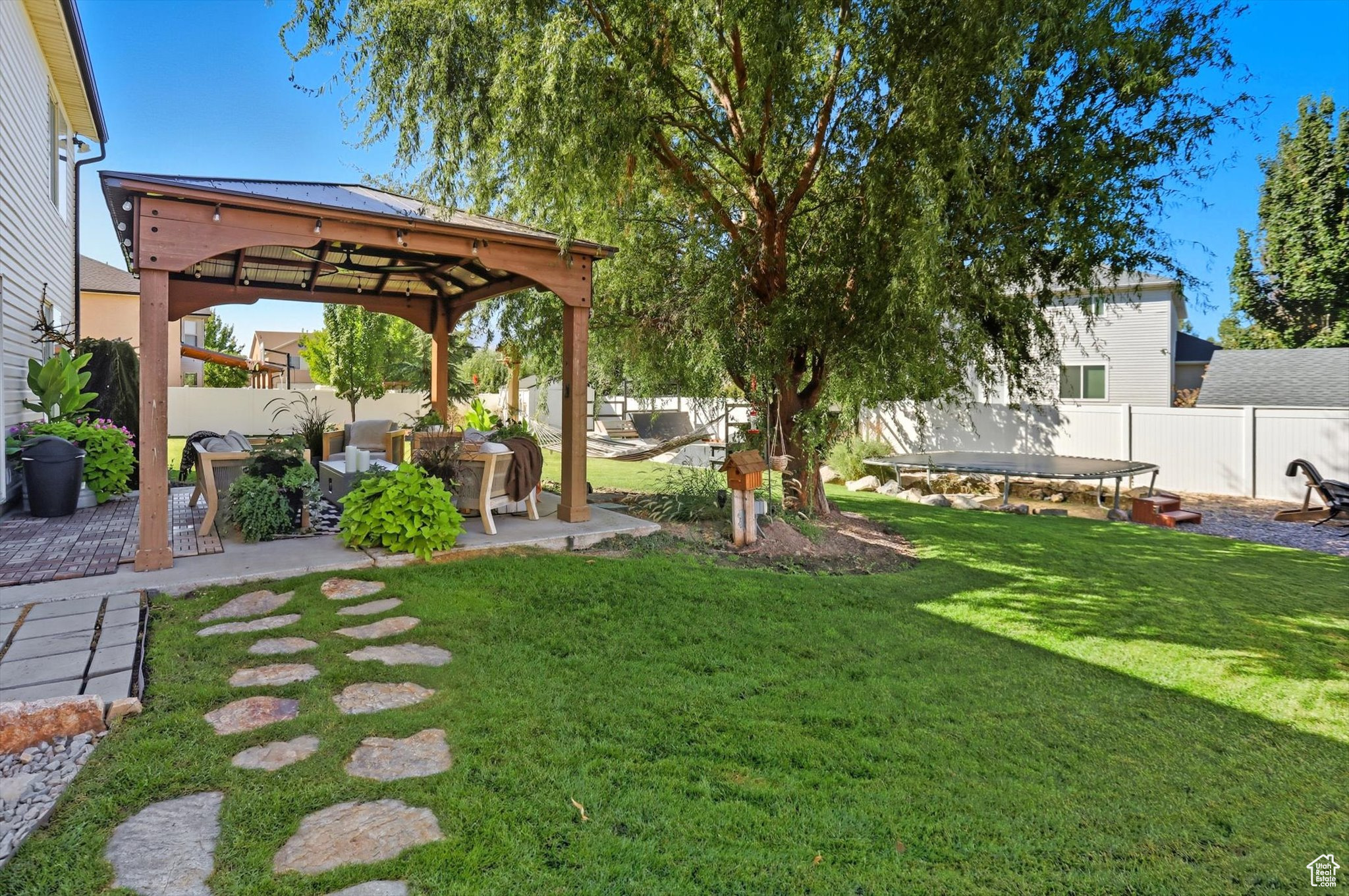 WARD CROSSING - Residential