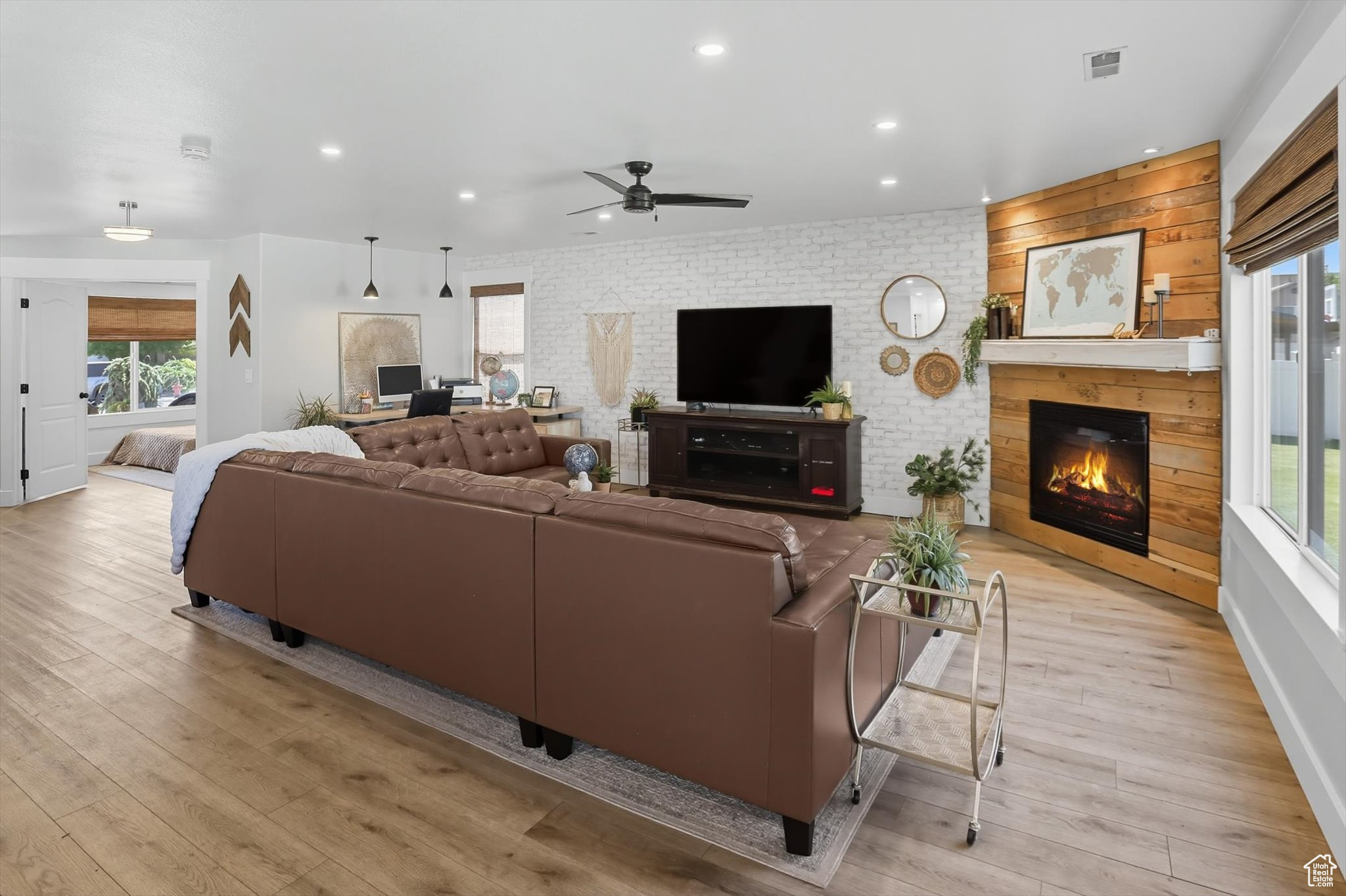 WARD CROSSING - Residential