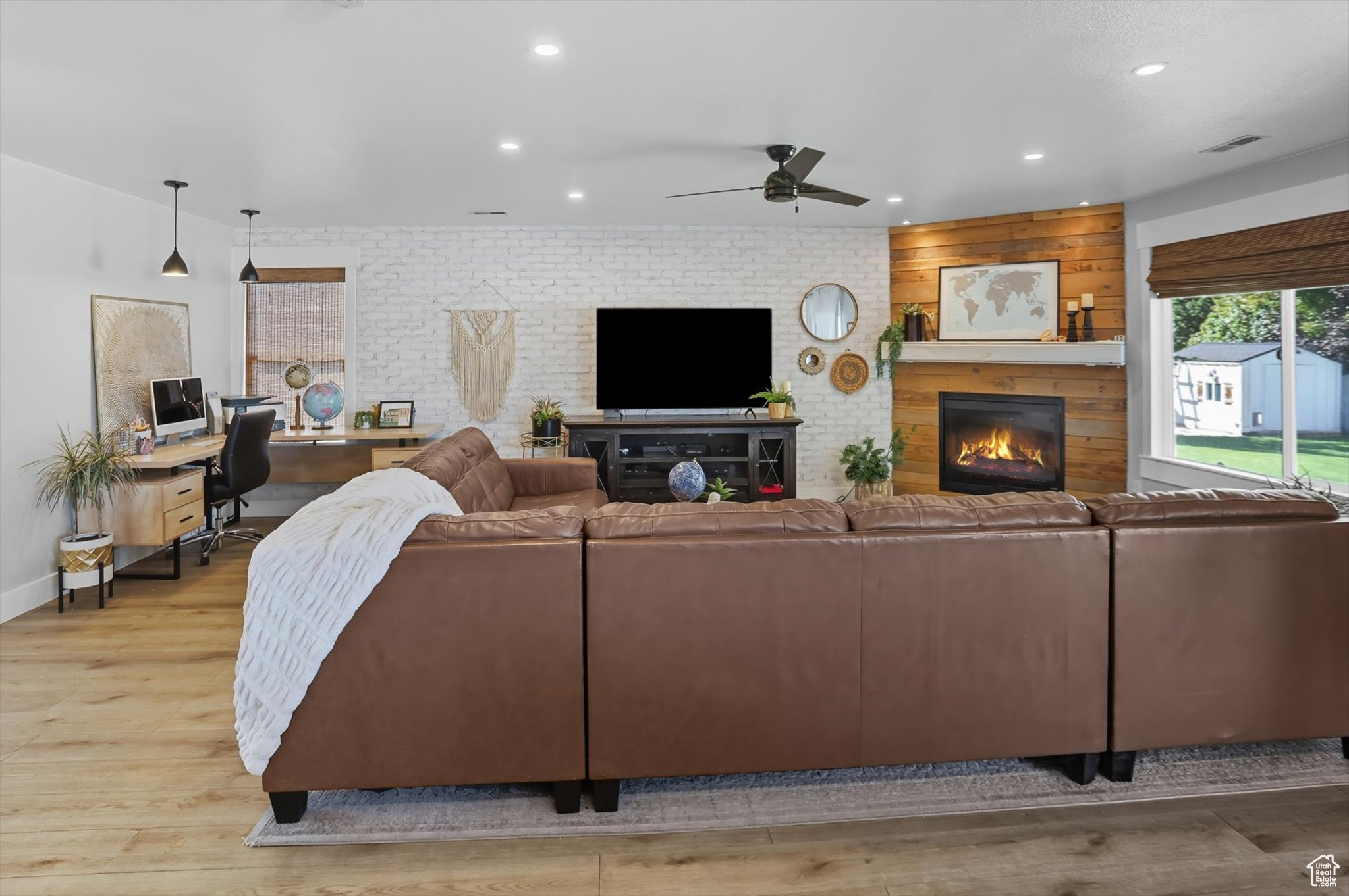 WARD CROSSING - Residential
