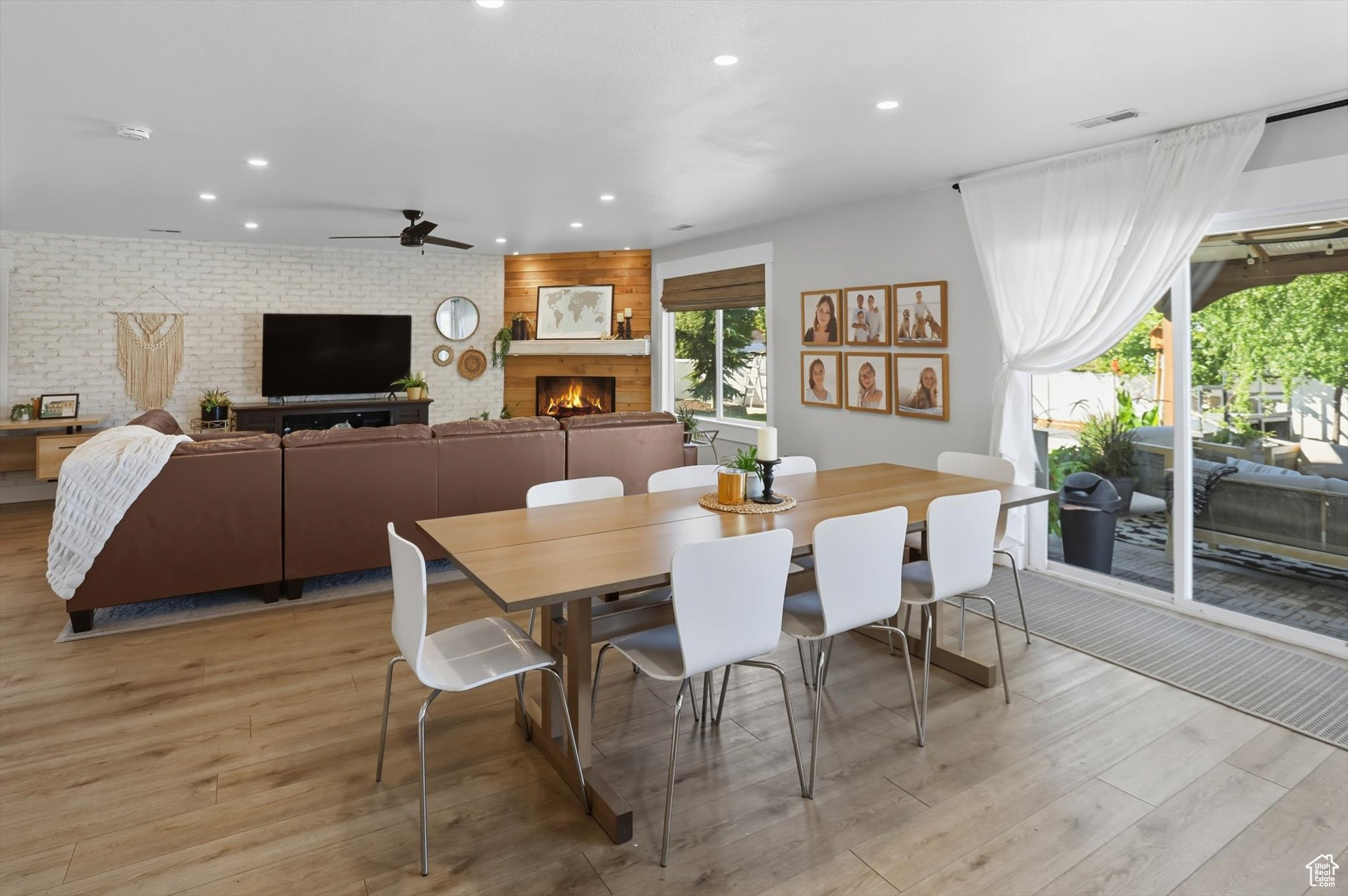 WARD CROSSING - Residential