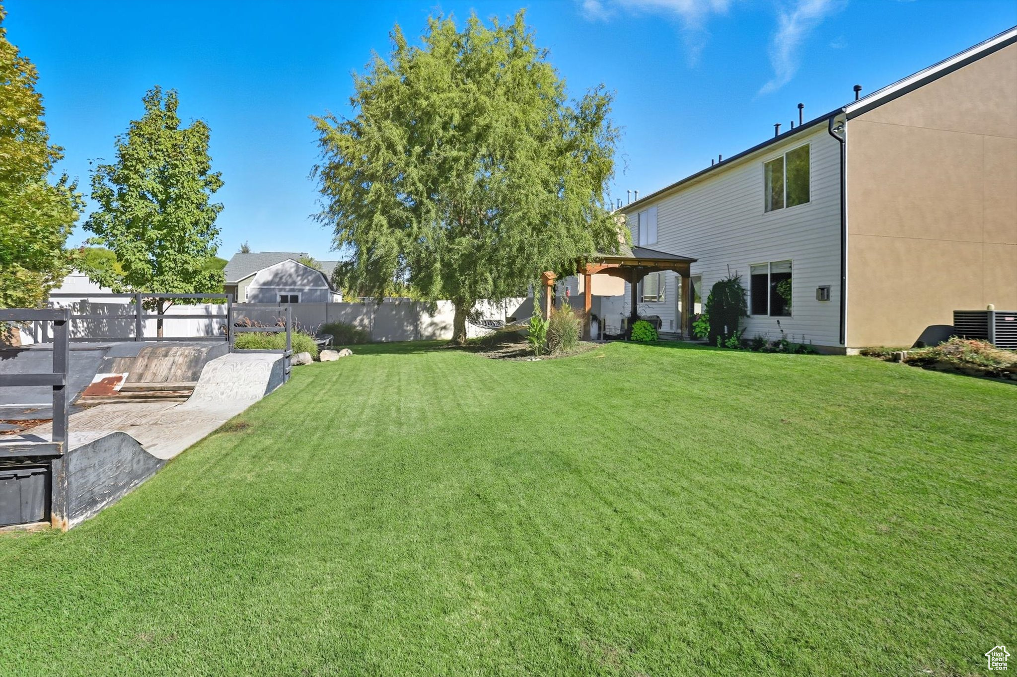WARD CROSSING - Residential