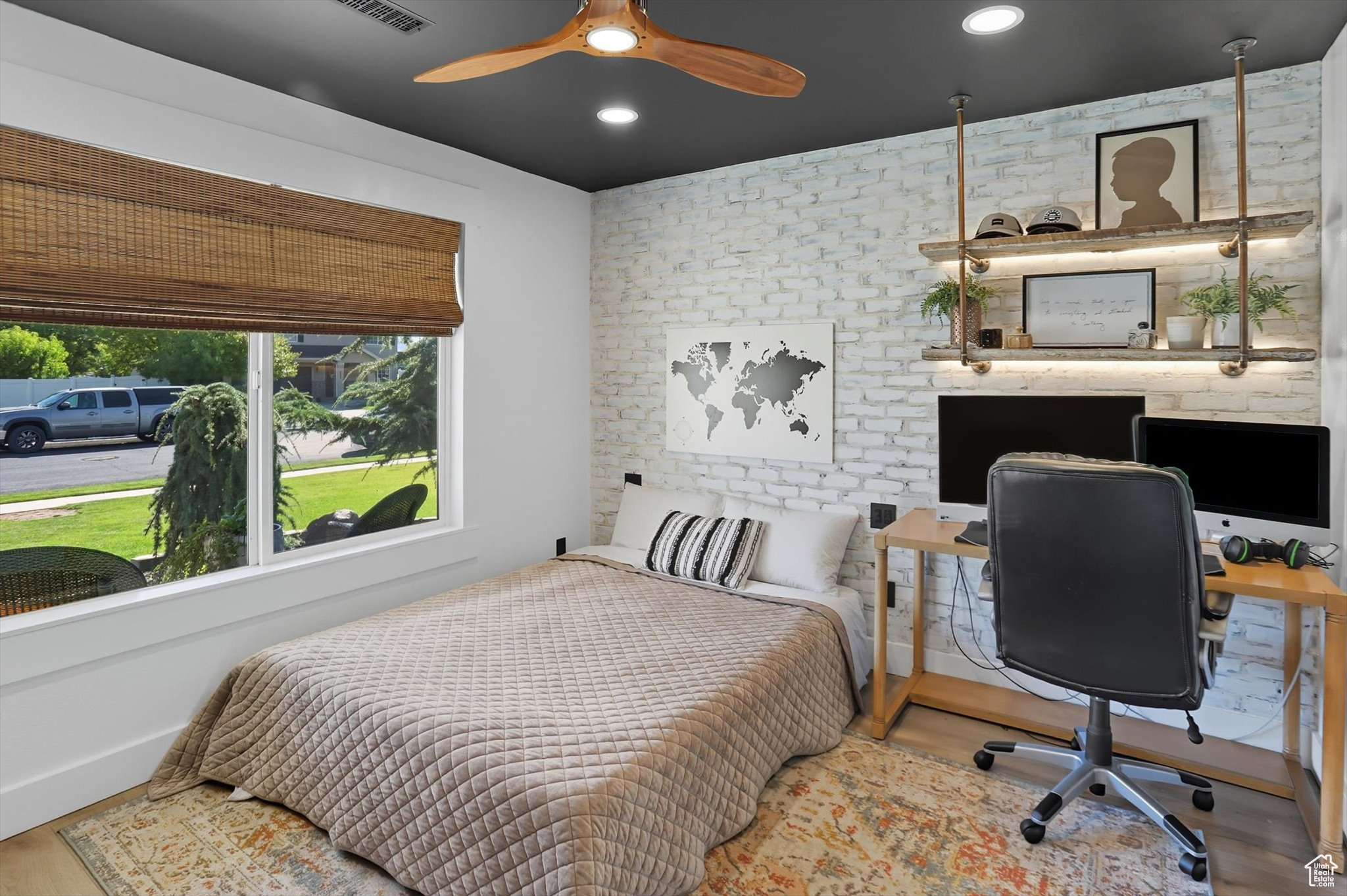 WARD CROSSING - Residential