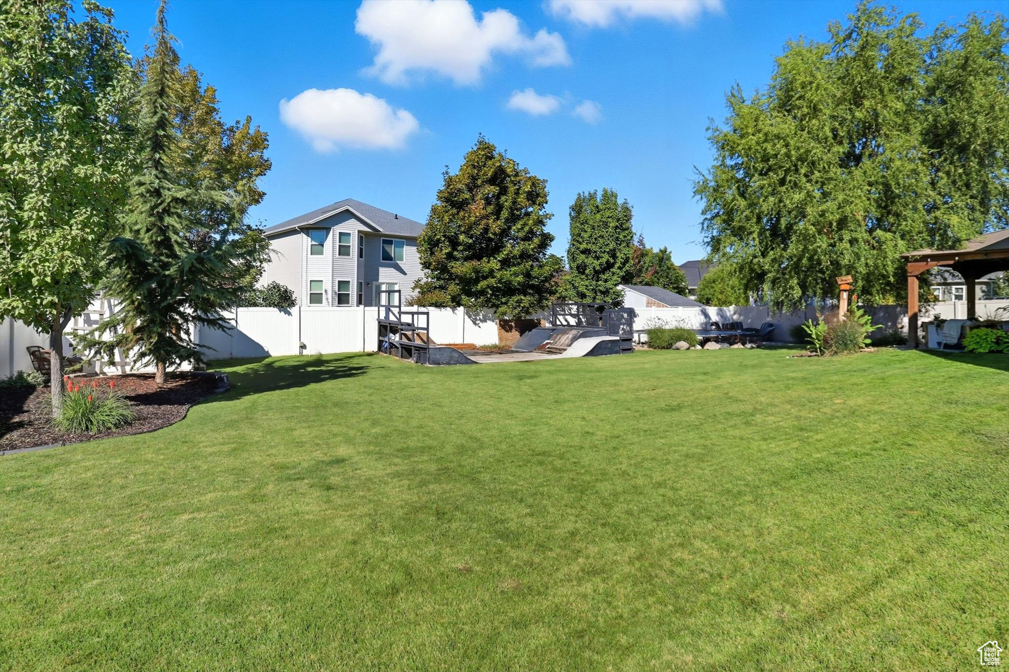 WARD CROSSING - Residential