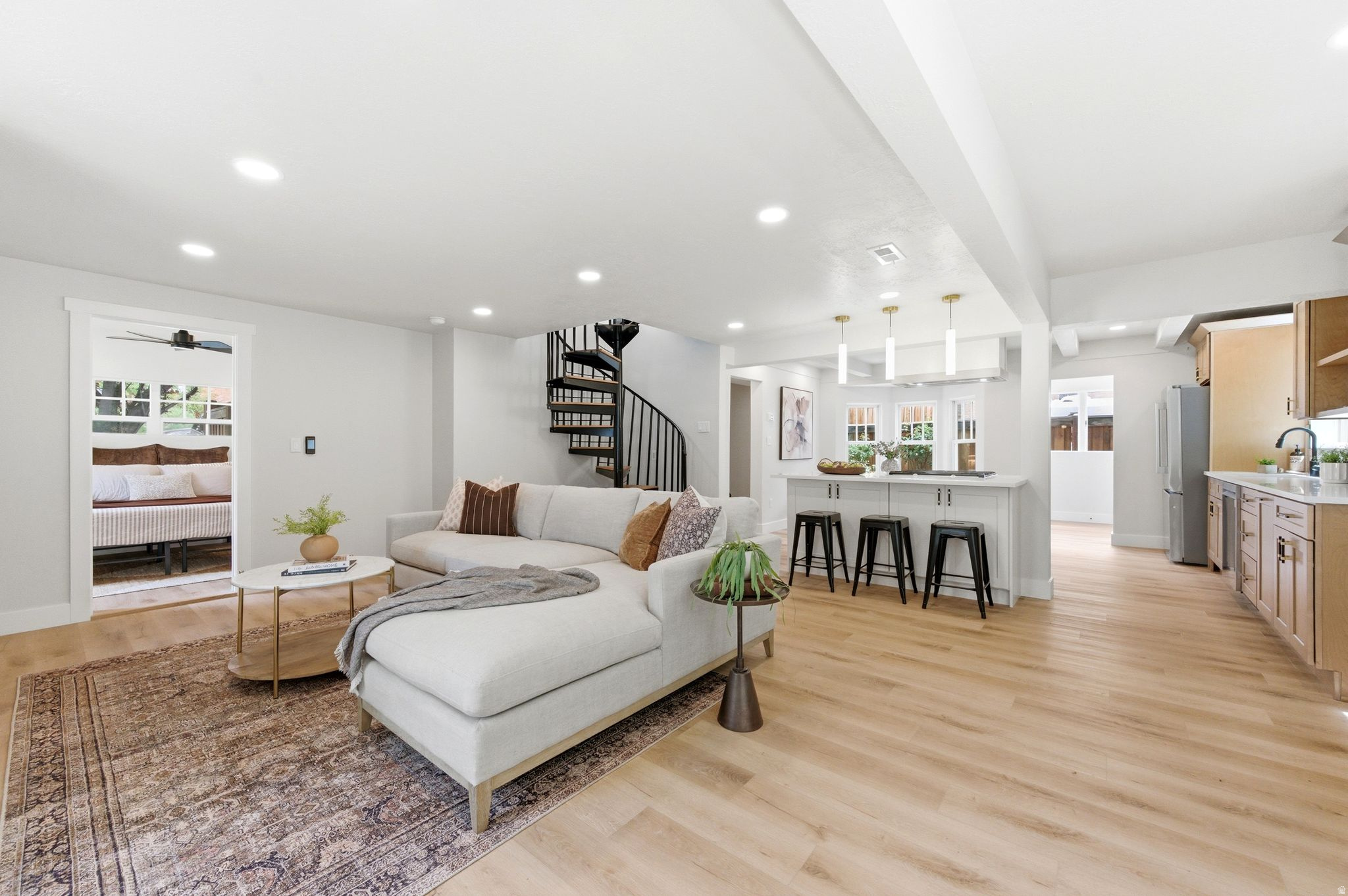 AVENUES - Residential