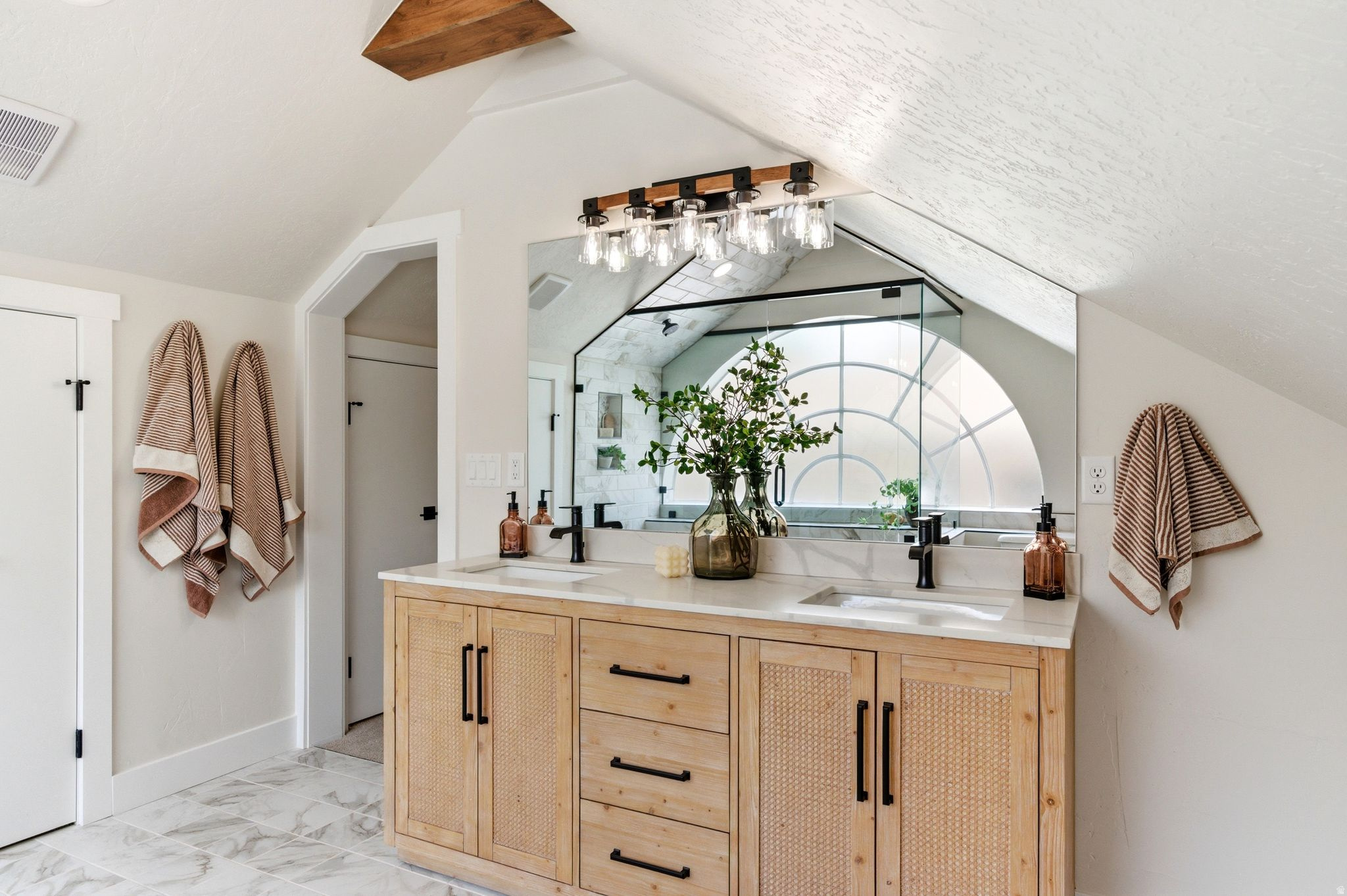 AVENUES - Residential