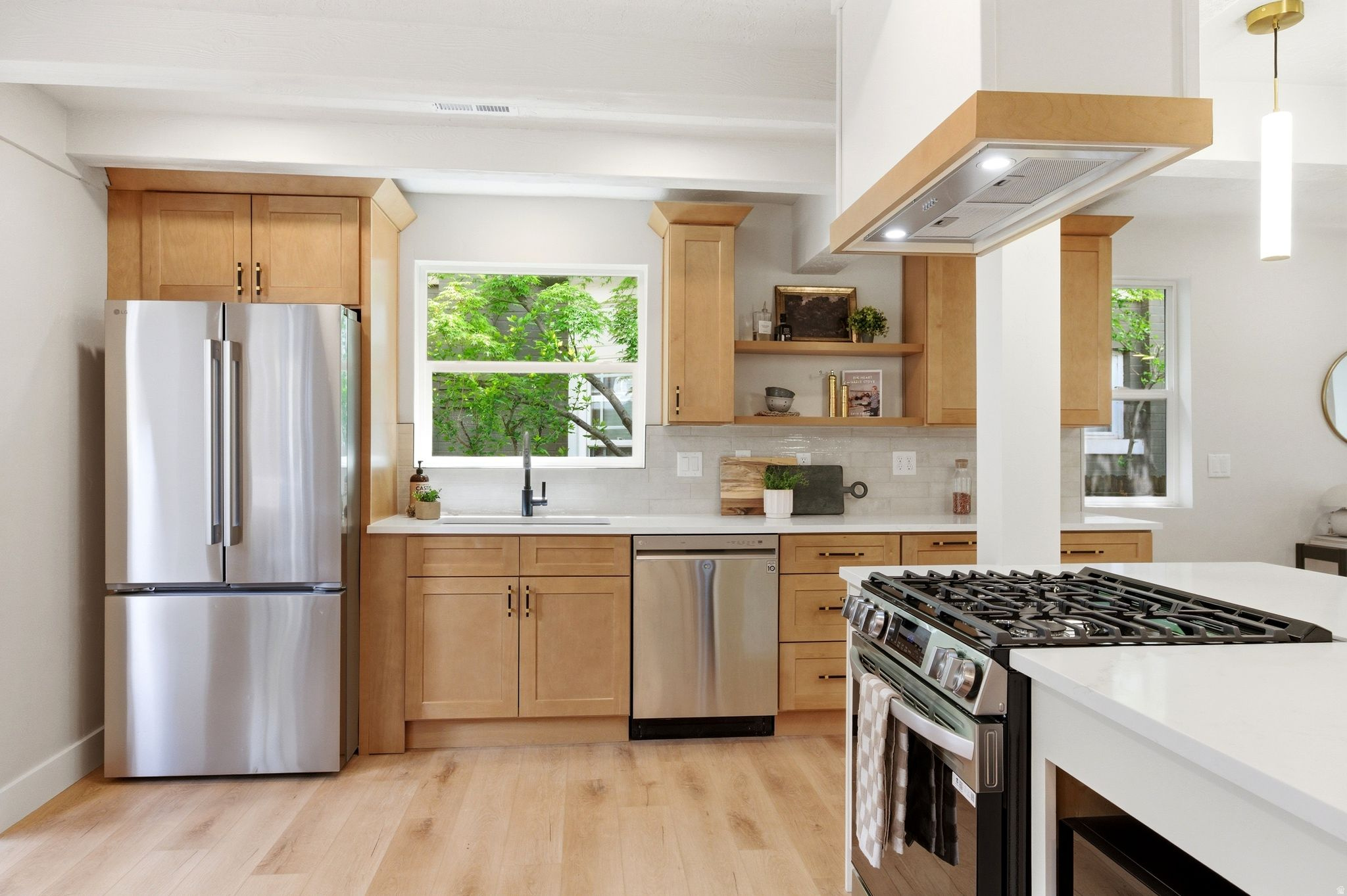 AVENUES - Residential