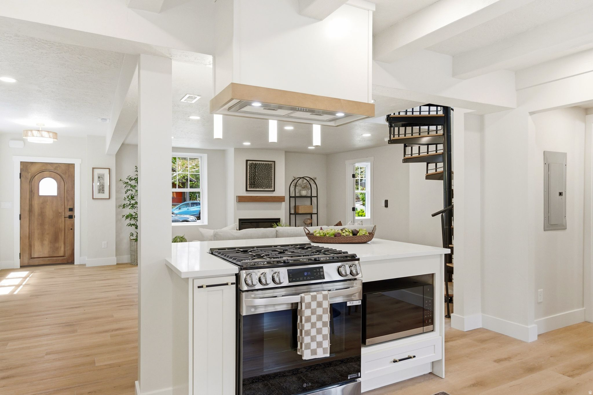 AVENUES - Residential