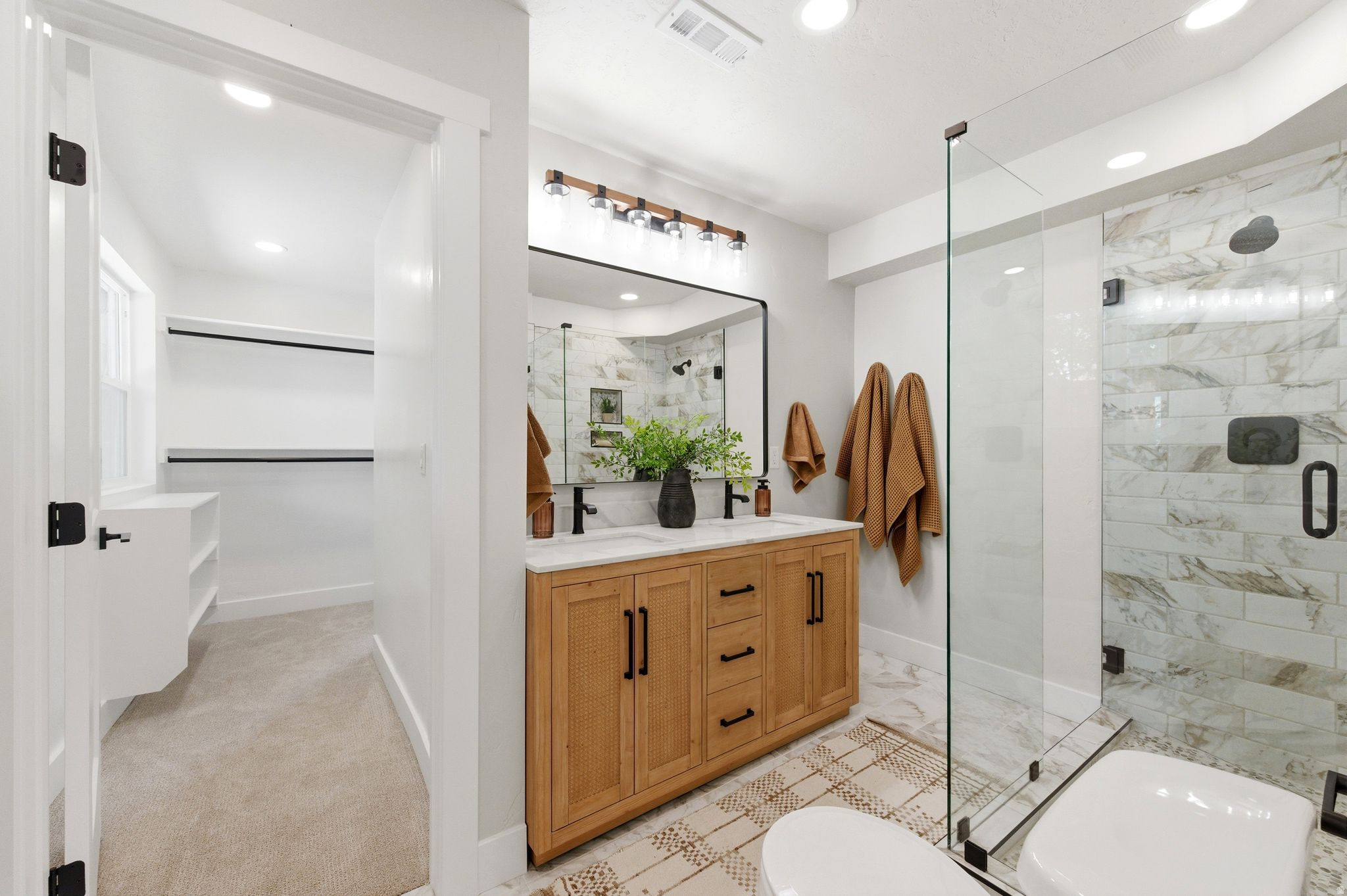 AVENUES - Residential