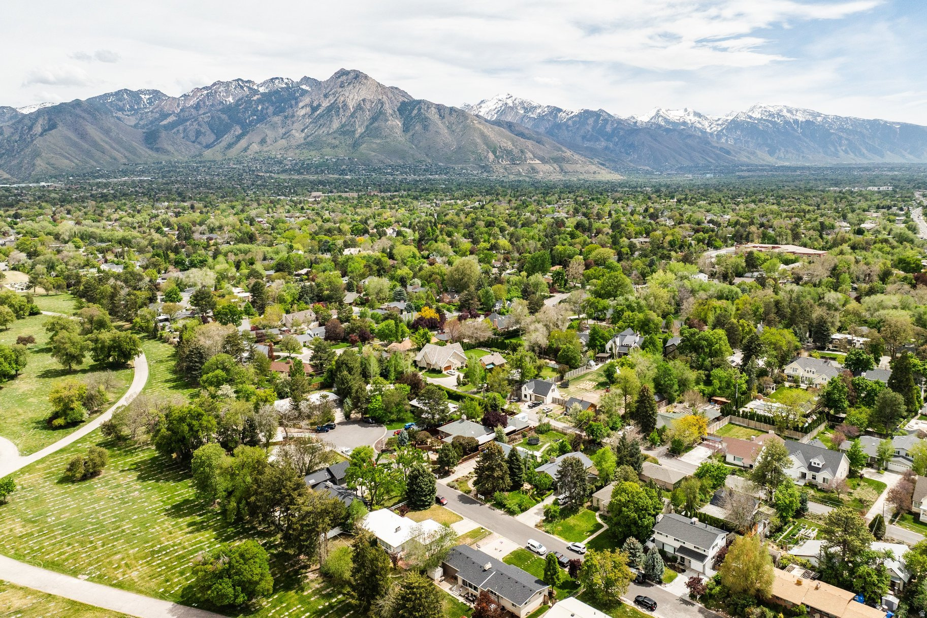 HIGHLAND CIRCLE - Residential