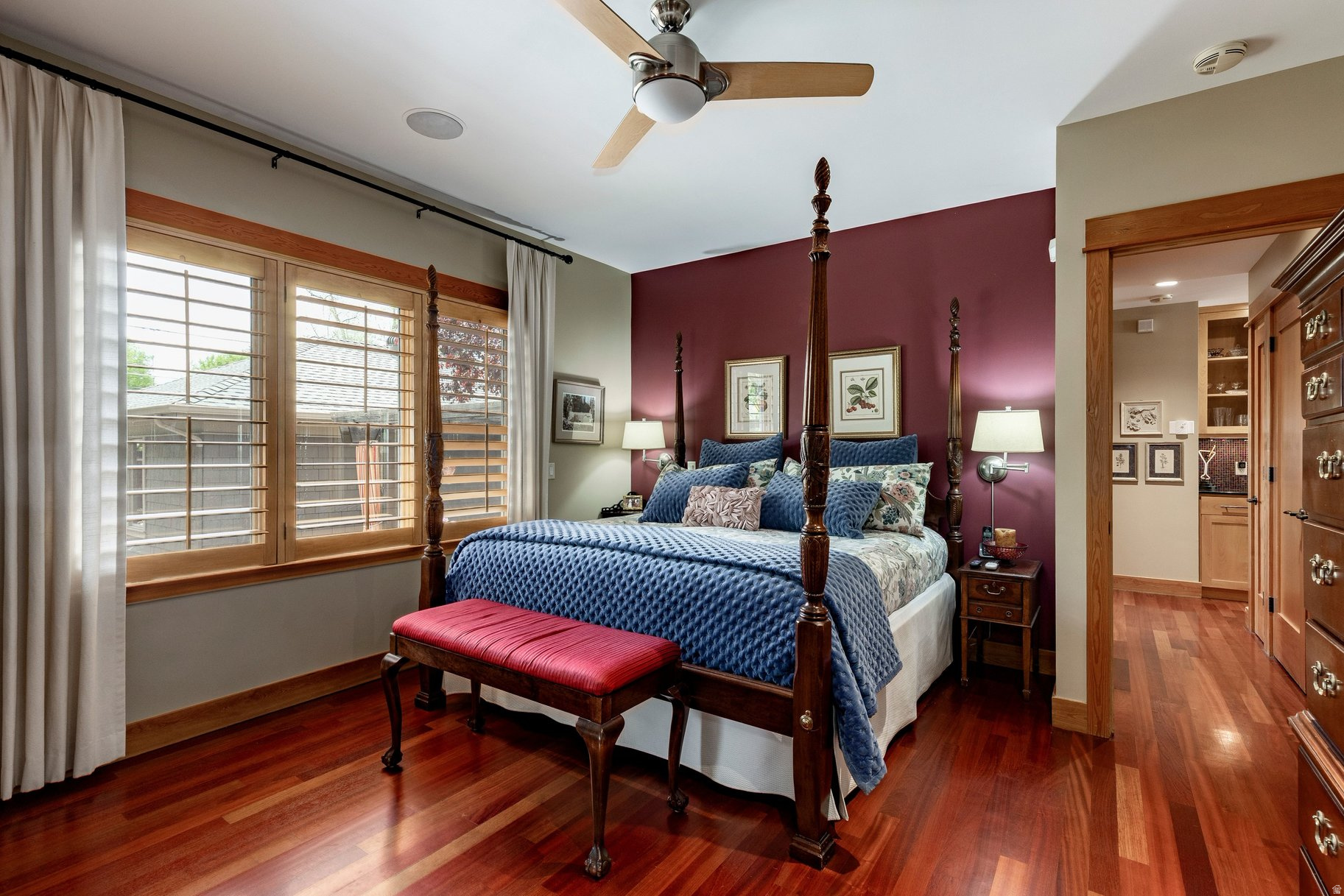 HIGHLAND CIRCLE - Residential