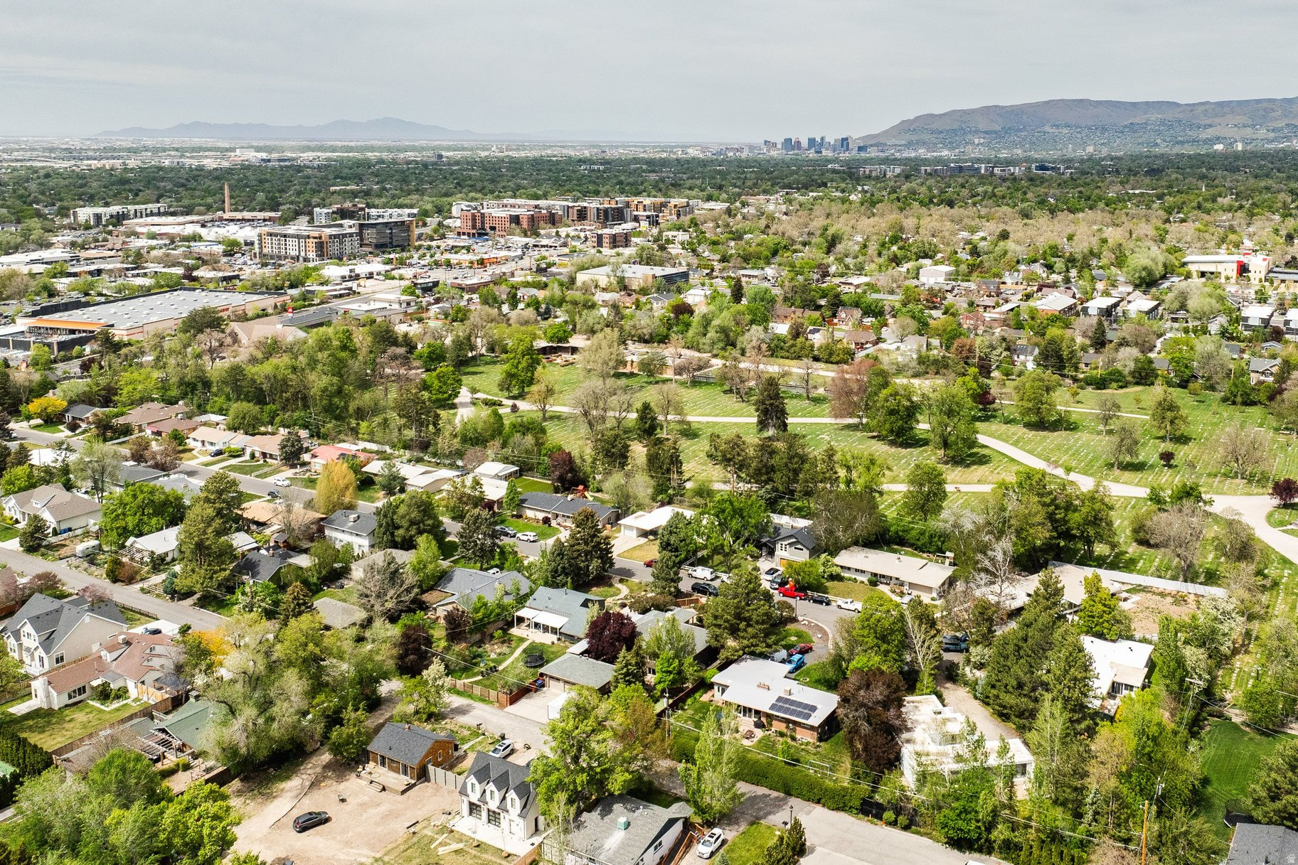 HIGHLAND CIRCLE - Residential