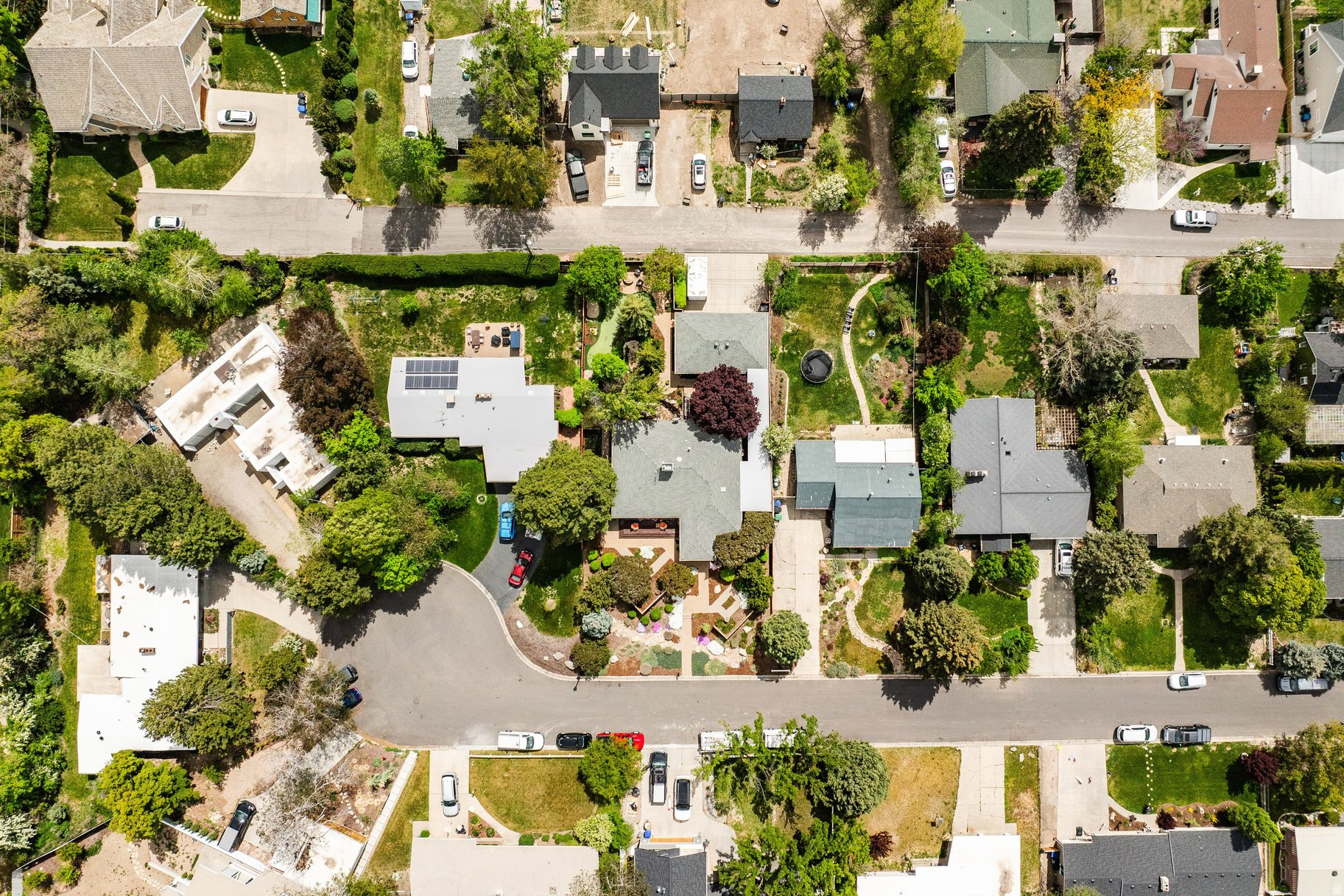 HIGHLAND CIRCLE - Residential