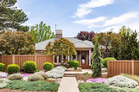 Photo of 1580 EVERGREEN LN, Millcreek, UT 84106 (MLS # 2152830)