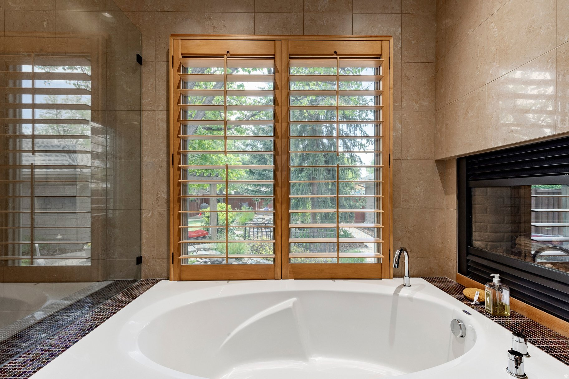 HIGHLAND CIRCLE - Residential