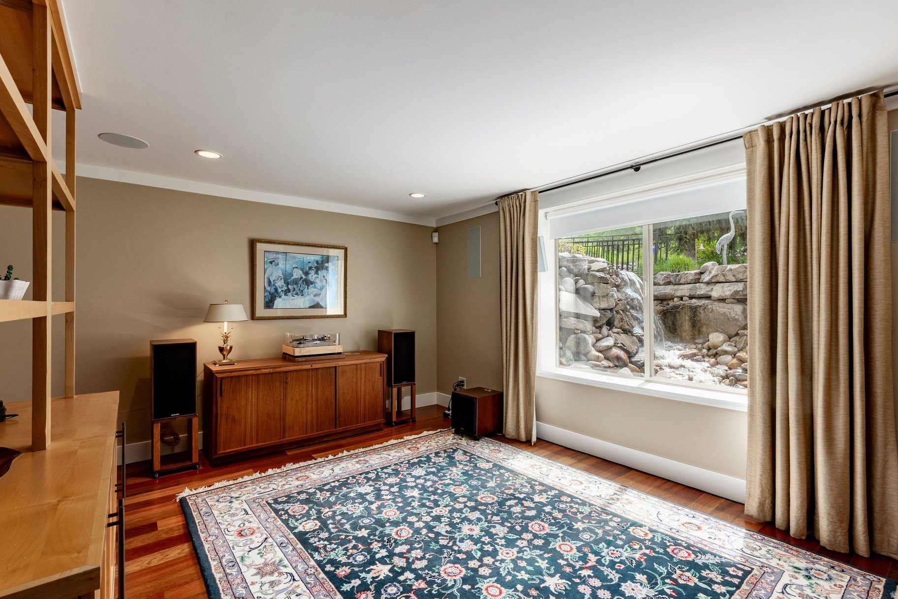 HIGHLAND CIRCLE - Residential