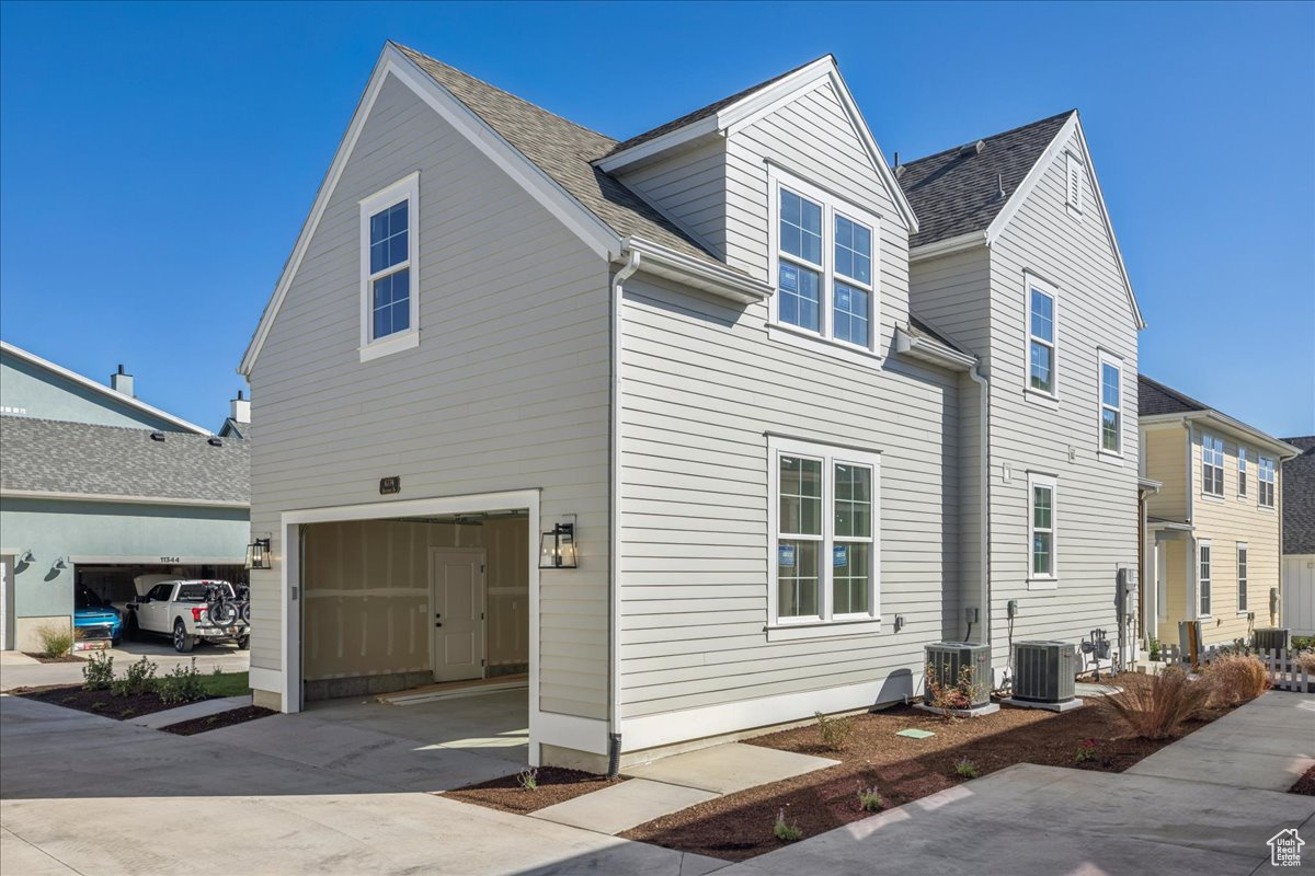 DAYBREAK - Residential