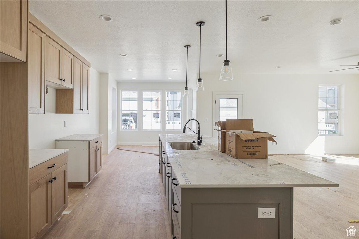 DAYBREAK - Residential