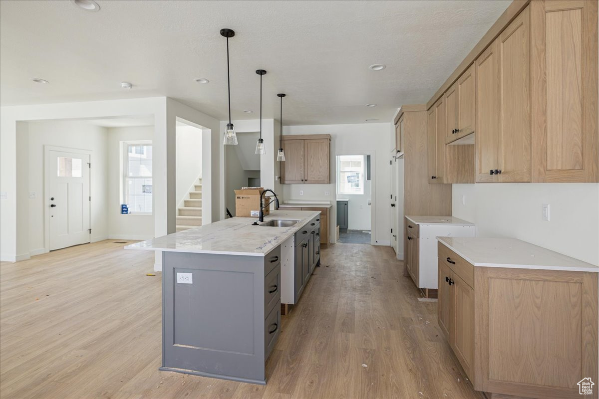 DAYBREAK - Residential