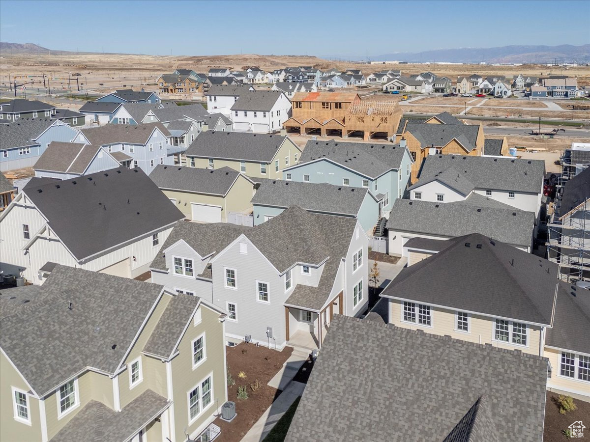 DAYBREAK - Residential