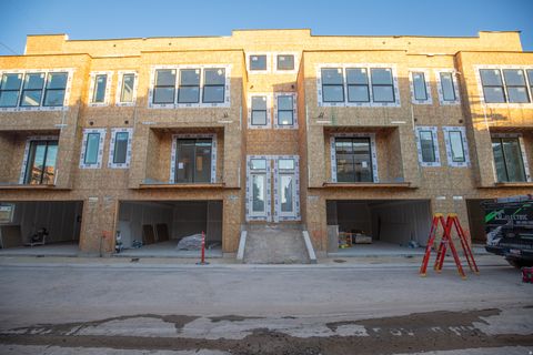 Photo of 443 W 400 N #302, Salt Lake City, UT 84103 (MLS # 2122988)